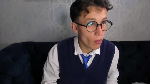 Snapshot of niklasravn chatting on December 2025 08:14:02 PM NIko online show from December 2025 08:14:02 PM