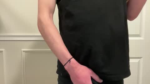 niko9inches online show from February 2026 08:37:02 PM