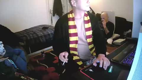 Snapshot of nikolas1382739 chatting on November 2025 10:19:01 PM nikolas1382739 online show from November 2025 10:19:01 PM