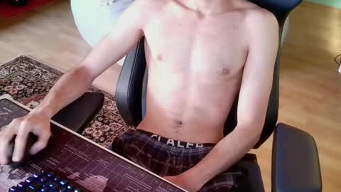 Nikolas online show from January 2025 08:41:01 AM