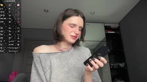 Niky online show from June 2026 01:15:02 PM
