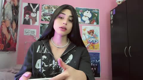 Snapshot of nikylaine chatting on December 2024 12:06:01 PM Nikylaine online show from December 2024 12:06:01 PM