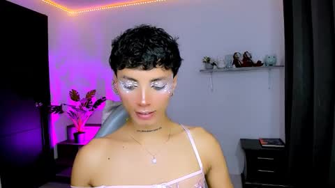 Snapshot of nilam217 chatting on October 2025 02:17:02 AM Nilam online show from October 2025 02:17:02 AM