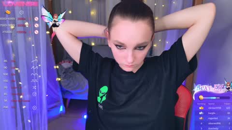 Snapshot of nillie_kelly chatting on December 2024 12:35:01 PM Nillie online show from December 2024 12:35:01 PM