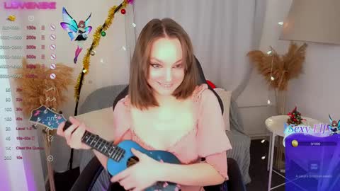 Snapshot of nillie_kelly chatting on December 2024 09:08:02 PM Nillie online show from December 2024 09:08:02 PM