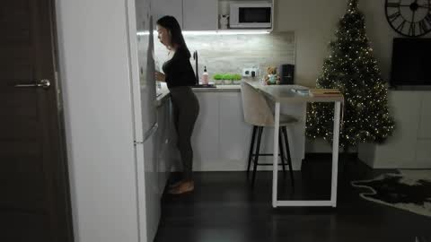 Snapshot of nilliluv chatting on January 2026 08:46:02 PM Bella online show from January 2026 08:46:02 PM