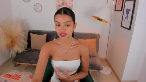 Snapshot of nina_agdal chatting on February 2025 07:13:01 PM NINA online show from February 2025 07:13:01 PM