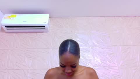 nina_bae_ online show from April 2026 07:18:01 PM