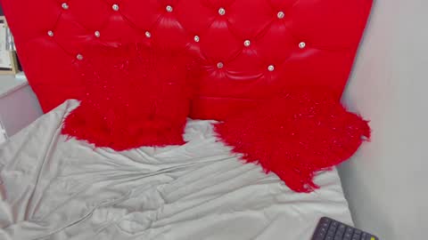 Snapshot of nina_cute06 chatting on December 2024 05:02:01 AM Nina online show from December 2024 05:02:01 AM