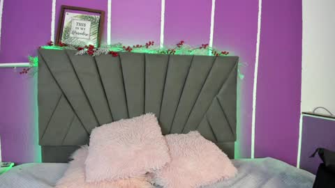 Snapshot of nina_cute06 chatting on January 2025 04:28:01 AM Nina online show from January 2025 04:28:01 AM