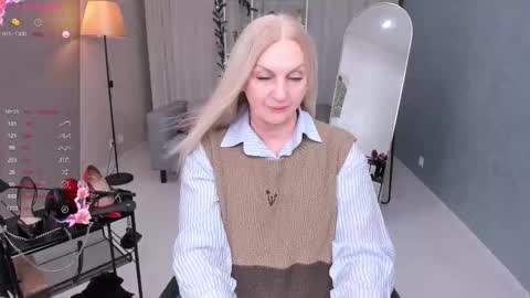 Snapshot of nina_deville chatting on December 2025 11:04:02 AM Nina online show from December 2025 11:04:02 AM