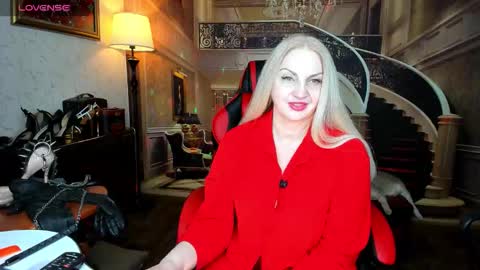 Snapshot of nina_deville chatting on February 2026 11:33:02 PM Nina online show from February 2026 11:33:02 PM