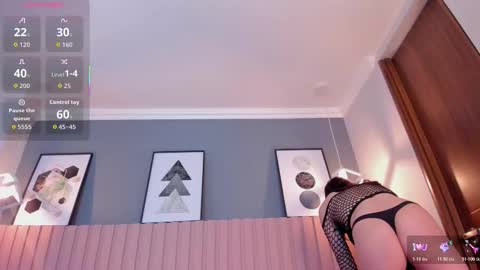 nina_ford_ online show from January 2026 03:00:01 AM