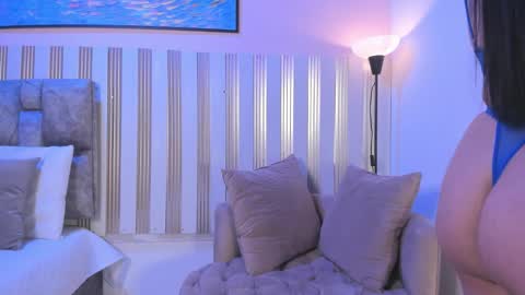 Snapshot of nina_glow_ chatting on February 2026 11:27:02 AM nina_glow_ online show from February 2026 11:27:02 AM