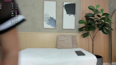 NINA online show from February 2025 11:34:02 AM