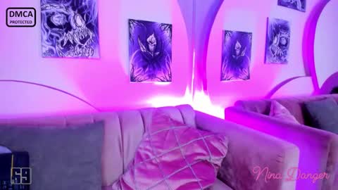  Heyyy guys Im Ninas crazy  online show from December 2024 05:44:01 PM