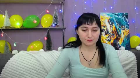 ninaflawlees online show from January 2025 01:37:02 AM