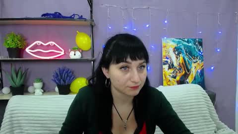 ninaflawlees online show from January 2025 10:41:01 PM