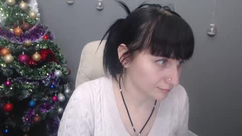 ninaflawlees online show from December 2025 01:18:01 PM