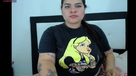Snapshot of ninafuentes2x chatting on May 2026 11:24:01 PM NinaFuentes online show from May 2026 11:24:01 PM