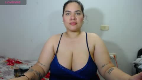 NinaFuentes online show from July 2026 04:30:02 AM