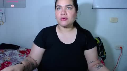 NinaFuentes online show from August 2026 04:58:01 AM