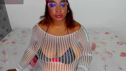 Snapshot of ninagrey03 chatting on October 2025 11:57:01 PM Valentina online show from October 2025 11:57:01 PM