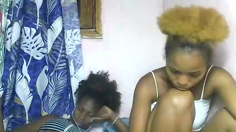 Snapshot of ninah9794 chatting on November 2025 08:35:02 PM Ninah9794 online show from November 2025 08:35:02 PM