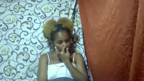 Snapshot of ninah9794 chatting on December 2025 09:41:02 PM Ninah9794 online show from December 2025 09:41:02 PM