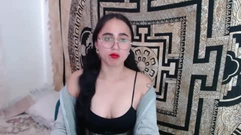 Snapshot of ninakravtz chatting on January 2025 02:42:01 PM N I N A online show from January 2025 02:42:01 PM