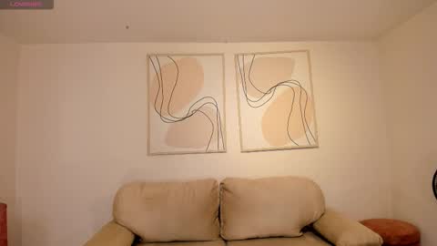  Nina  online show from March 2026 06:25:01 PM