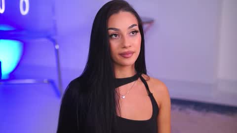 Ninna online show from December 2025 08:24:02 PM