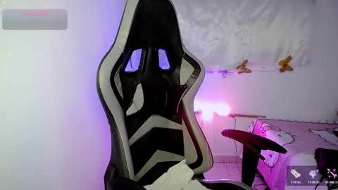 Snapshot of ninatinydoll1 chatting on November 2025 09:08:02 AM ninatinydoll1 online show from November 2025 09:08:02 AM