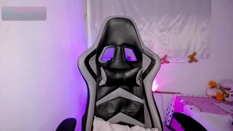 Snapshot of ninatinydoll1 chatting on November 2025 10:03:01 AM ninatinydoll1 online show from November 2025 10:03:01 AM