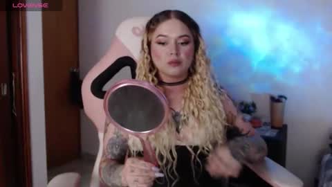 Nina online show from October 2025 02:20:01 AM