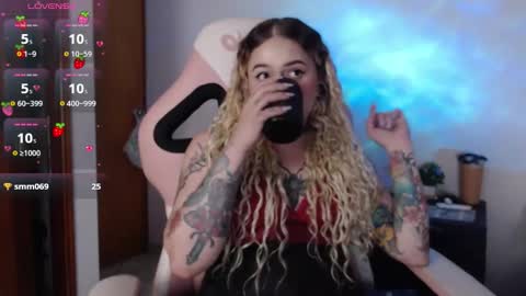 Nina online show from October 2025 11:28:02 PM