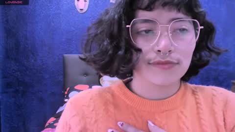 Nina online show from November 2025 03:34:02 PM