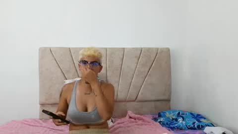 Snapshot of nini_smith chatting on May 2026 02:20:02 AM nini_smith online show from May 2026 02:20:02 AM