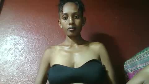 Snapshot of ninie246746 chatting on February 2025 08:52:02 AM ninie246746 online show from February 2025 08:52:02 AM