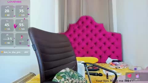 Snapshot of ninna_dee chatting on December 2024 07:50:02 AM nina dee online show from December 2024 07:50:02 AM