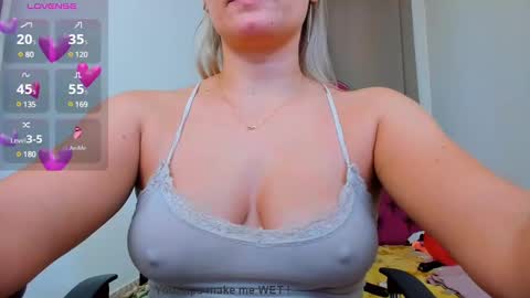 Snapshot of ninna_dee chatting on January 2025 11:49:01 AM nina dee online show from January 2025 11:49:01 AM