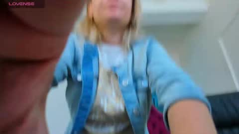 Snapshot of ninna_dee chatting on May 2026 05:02:02 AM nina dee online show from May 2026 05:02:02 AM