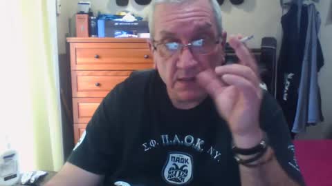 Dennis online show from October 2025 03:57:02 PM