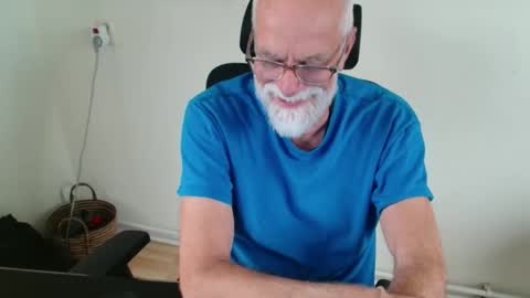 nipplesilverdad55 online show from October 2025 01:00:01 PM