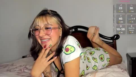 Snapshot of nirit3183 chatting on December 2025 09:10:02 PM Daph J online show from December 2025 09:10:02 PM