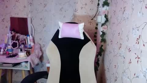 Snapshot of nitchiefucker chatting on October 2025 05:03:02 PM Nadz online show from October 2025 05:03:02 PM