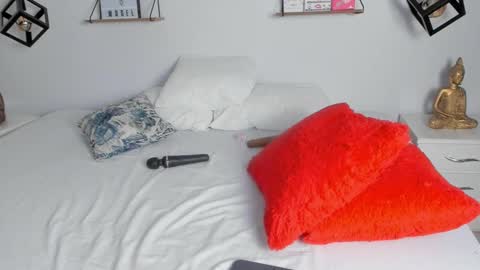 Snapshot of nitha_model chatting on February 2025 08:42:01 PM Nitha Gonzalez online show from February 2025 08:42:01 PM