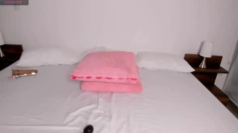 Snapshot of nitha_model chatting on February 2025 11:43:01 PM Nitha Gonzalez online show from February 2025 11:43:01 PM