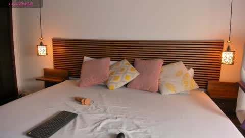 Snapshot of nitha_model chatting on November 2025 08:20:02 PM Nitha Gonzalez online show from November 2025 08:20:02 PM