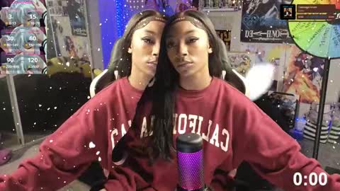 Snapshot of niviawolfe chatting on December 2025 12:47:02 PM NIVIA WOLFE online show from December 2025 12:47:02 PM